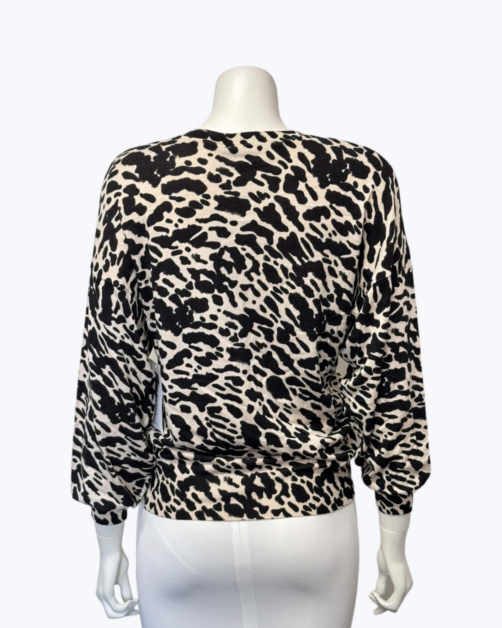 Decjuba Vivian Printed Pullover Size S