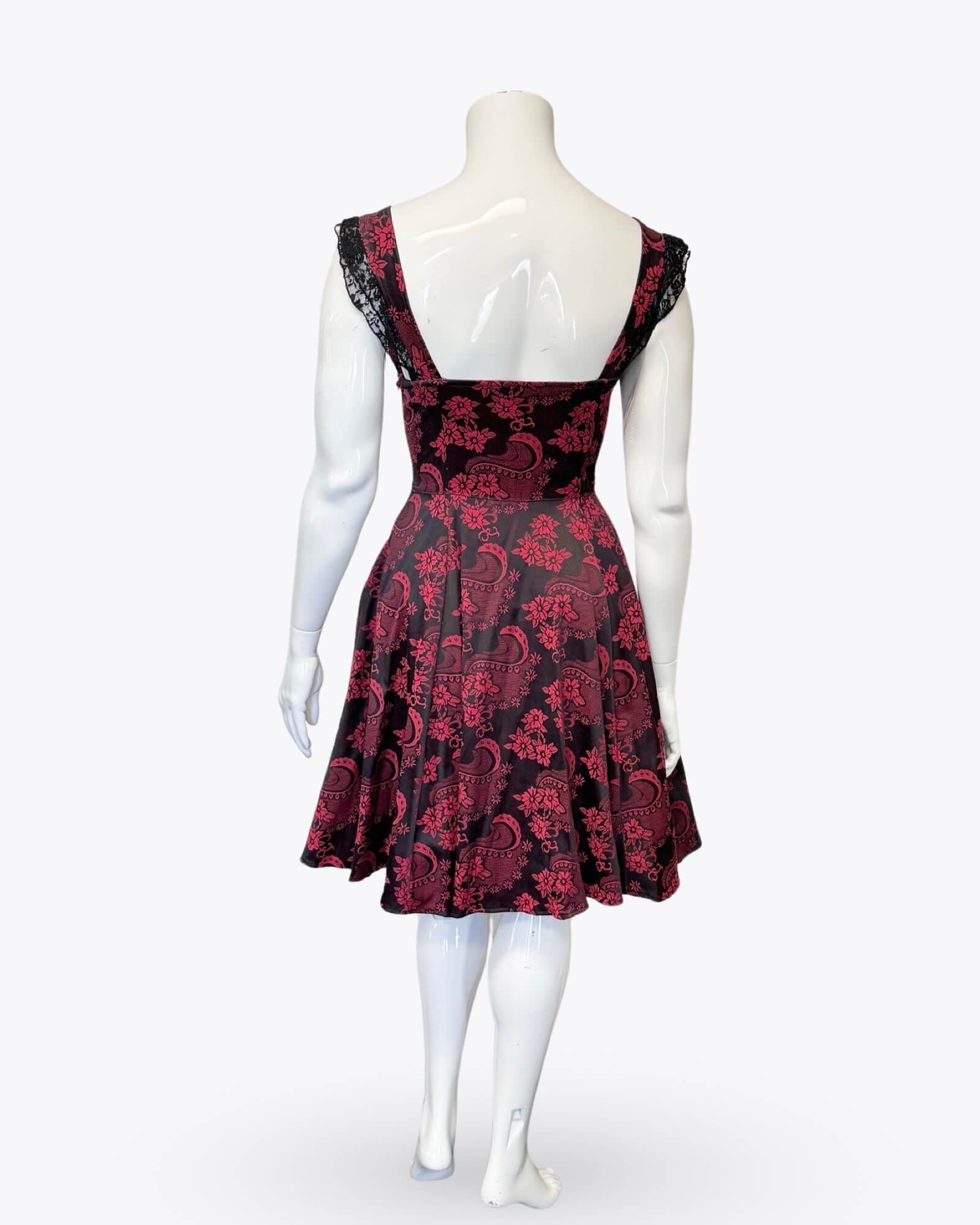 Hearts & Roses Brocade Dress Size UK14